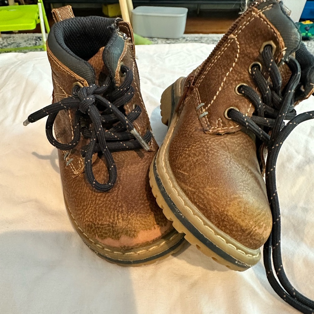 Eddie Bauer Quantum Toddler Boot Size 7 Brown Coffee Bean Lug Sole